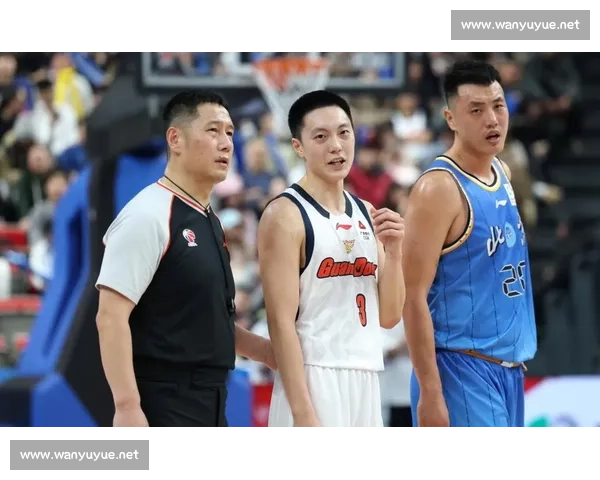 广东男篮对阵新疆男篮巅峰对决焦点战谁能笑到最后赛季关键一役引爆期待